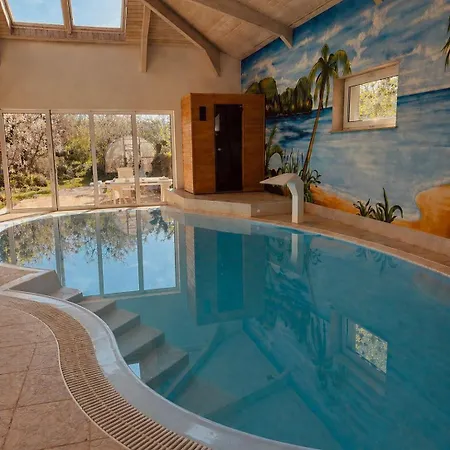 Large Wellness With Fireplace, Pool, Sauna & Billiards Вилла Фредерсдорф
