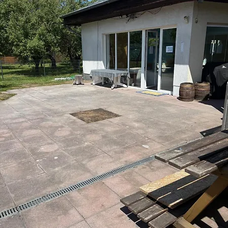 Вилла Large Wellness With Fireplace, Pool, Sauna & Billiards